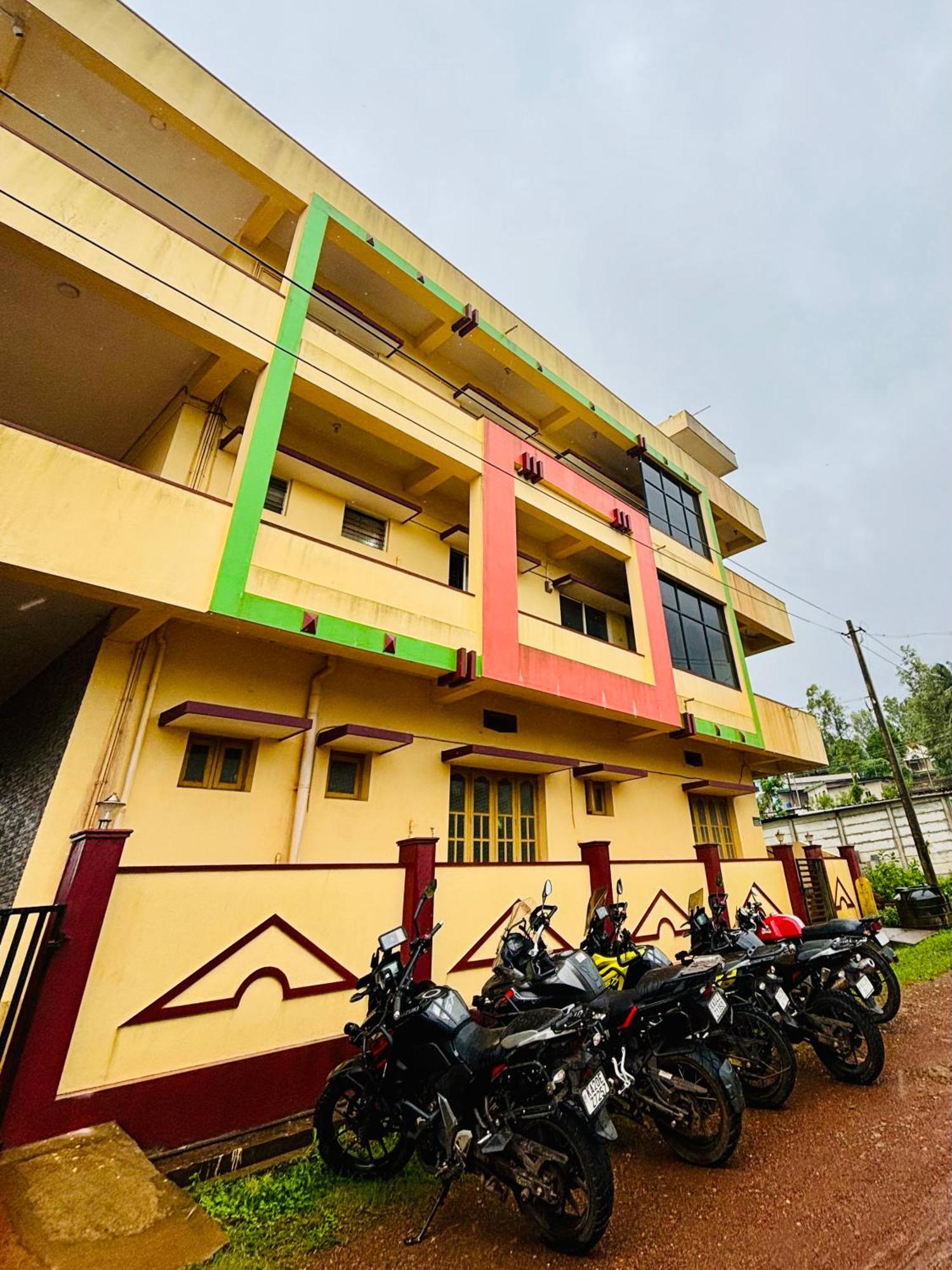 Mungaru Homestay, Talaguppa Sagar  Exterior photo