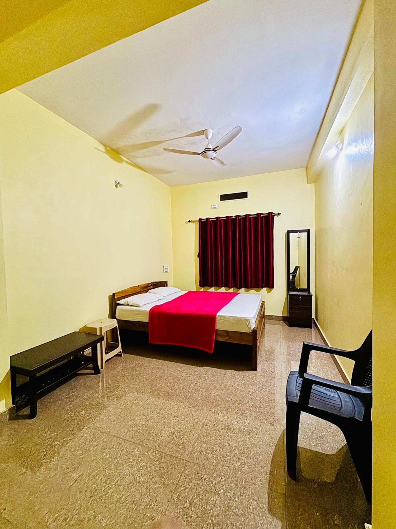 Mungaru Homestay, Talaguppa Sagar  Exterior photo